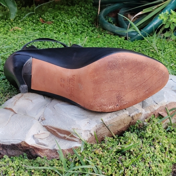 DIVORCE CLEARANCE-TAKING OFFERS Vince Women's Heels Made In Italy Sz 8 M Euro - Picture 13 of 13